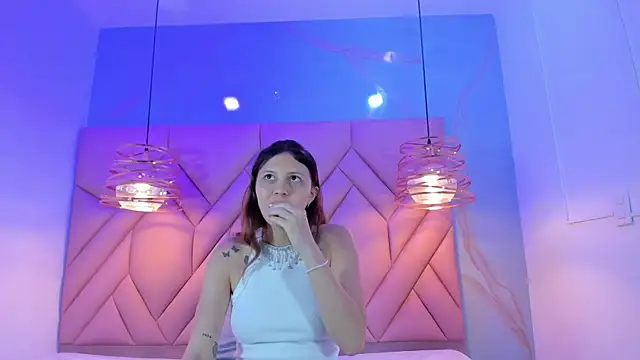 AngelaaCute  online show from March 11, 12:28 pm