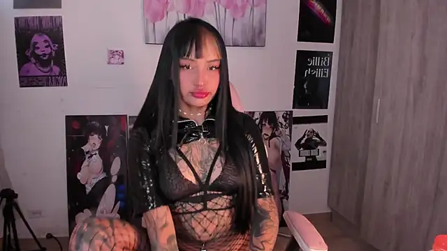 Snapshot of Sweet-bunny1 chatting on July 14, 9:42 pm Sweet-bunny1 online show from July 14, 9:42 pm