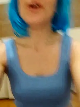 Snapshot of Dark_Angel_22 chatting on March 4, 9:22 pm Dark Angel 22 online show from March 4, 9:22 pm