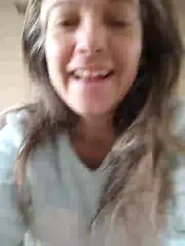 Snapshot of Dark_Angel_22 chatting on December 14, 9:47 am Dark Angel 22 online show from December 14, 9:47 am