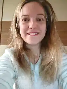 Snapshot of Dark_Angel_22 chatting on February 24, 7:06 am Dark Angel 22 online show from February 24, 7:06 am