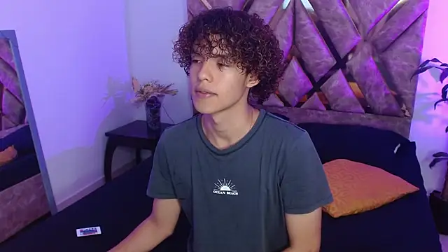 nickolas moon online show from February 1, 2:34 pm