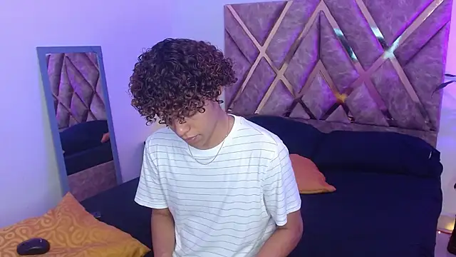 nickolas moon online show from February 2, 4:32 pm