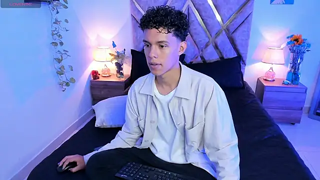 nickolas moon online show from September 25, 2:10 pm