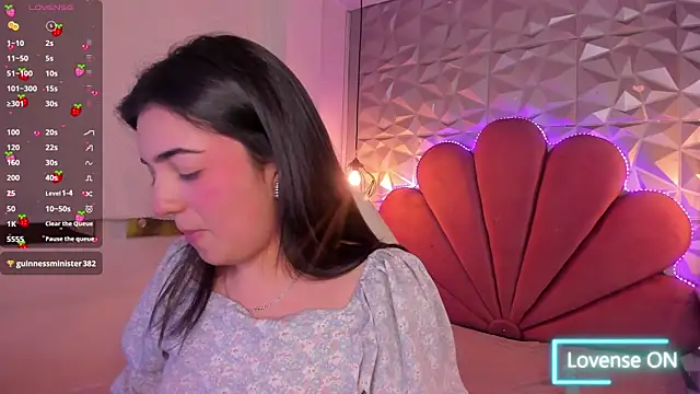 meraki fraise online show from February 4, 7:33 pm