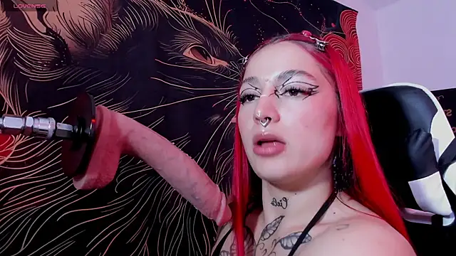 annika taylor online show from July 26, 1:03 am