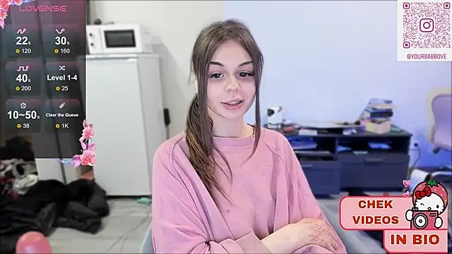 Snapshot of shy_melony chatting on January 1, 7:32 pm shy melony online show from January 1, 7:32 pm