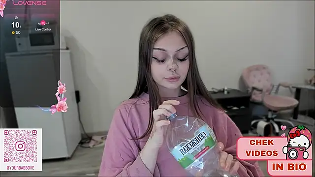 Snapshot of shy_melony chatting on January 25, 12:26 pm shy melony online show from January 25, 12:26 pm