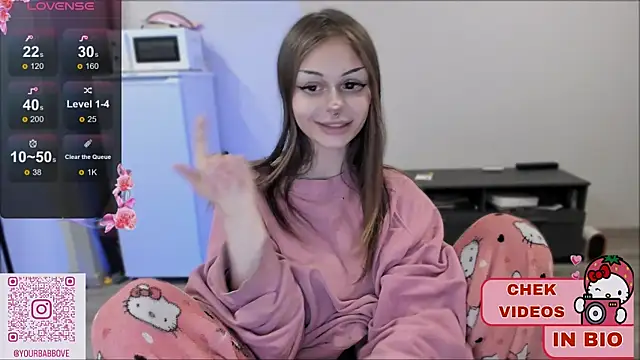 Snapshot of shy_melony chatting on March 8, 4:06 pm shy melony online show from March 8, 4:06 pm