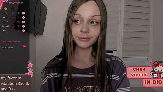 Snapshot of shy_melony chatting on September 9, 2:00 am shy melony online show from September 9, 2:00 am