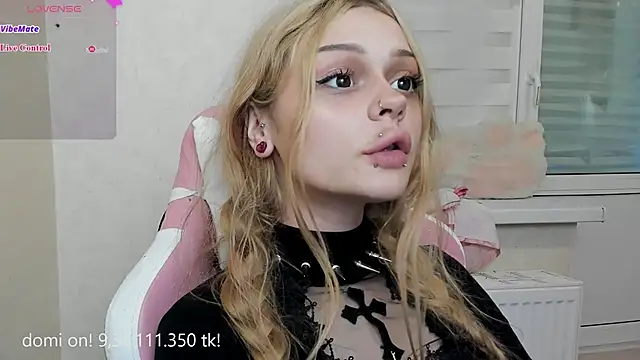 shy melony online show from July 3, 5:52 pm