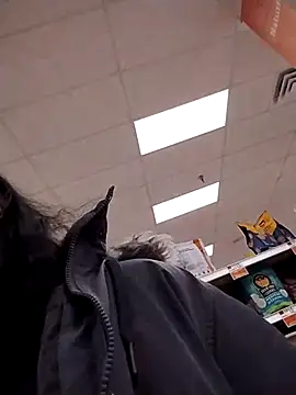 Snapshot of Squirtdream707 chatting on February 21, 7:54 pm Squirtdream707 online show from February 21, 7:54 pm