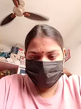 Hotmilfxox online show from December 28, 5:12 am