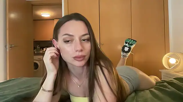 Snapshot of SweetTits26 chatting on February 16, 11:56 pm SweetTits26 online show from February 16, 11:56 pm