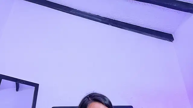 Skinny hottie18 online show from April 29, 5:30 pm