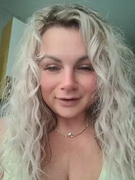candy queeen online show from May 30, 11:07 am