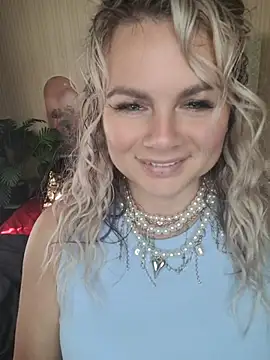 candy queeen online show from June 4, 4:40 am