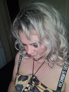 candy queeen online show from June 10, 8:52 pm