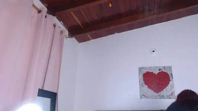 Amara Red online show from December 4, 11:08 am