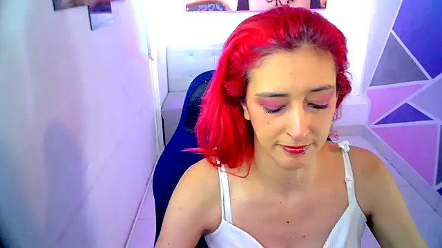 Snapshot of Ruby_Your_Milf chatting on January 25, 4:24 pm Ruby Your Milf online show from January 25, 4:24 pm