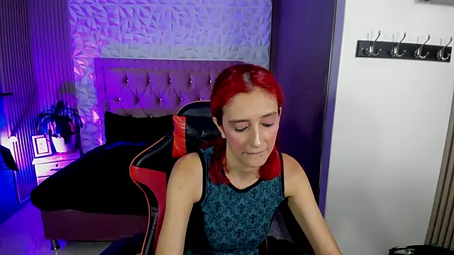 Snapshot of Ruby_Your_Milf chatting on January 9, 7:04 pm Ruby Your Milf online show from January 9, 7:04 pm