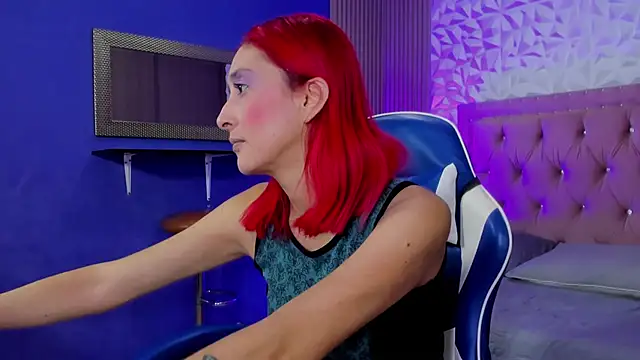 Snapshot of Ruby_Your_Milf chatting on February 4, 6:47 pm Ruby Your Milf online show from February 4, 6:47 pm