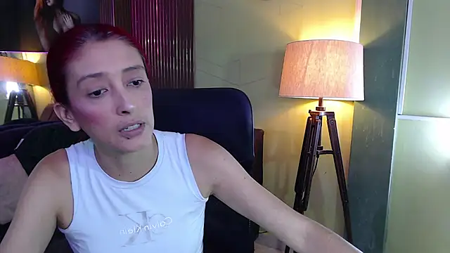 Snapshot of Ruby_Your_Milf chatting on February 16, 8:05 pm Ruby Your Milf online show from February 16, 8:05 pm