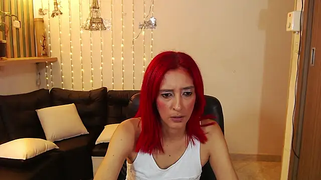 Snapshot of Ruby_Your_Milf chatting on February 23, 9:23 pm Ruby Your Milf online show from February 23, 9:23 pm