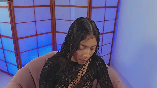 small emilie online show from December 9, 5:52 pm