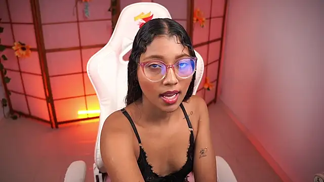 small emilie online show from September 28, 2:22 pm