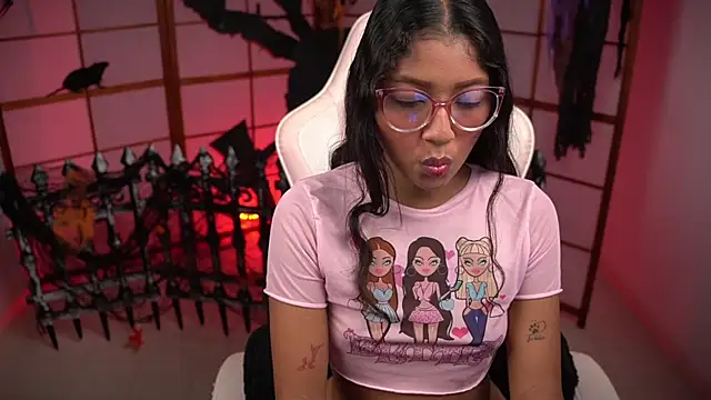 small emilie online show from October 29, 3:03 pm