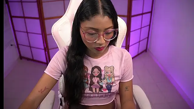 small emilie online show from November 18, 2:32 pm