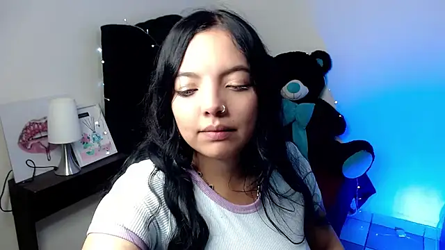 Snapshot of loren_tits24 chatting on July 1, 1:07 am loren tits24 online show from July 1, 1:07 am