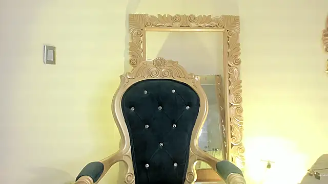 Snapshot of Ari_sunshine_ chatting on September 11, 4:01 am Ari sunshine  online show from September 11, 4:01 am