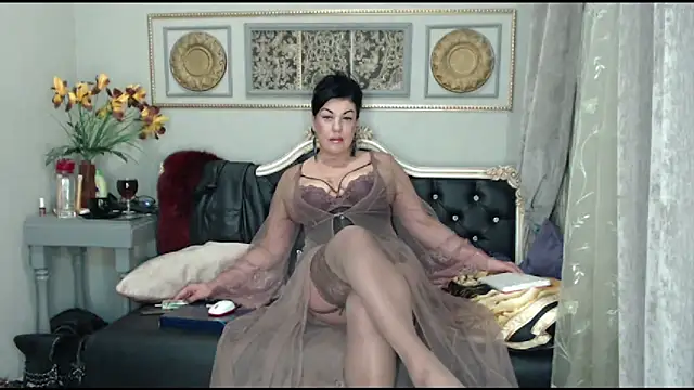 Snapshot of LadyMargoFontana chatting on February 18, 4:37 am LadyMargoFontana online show from February 18, 4:37 am