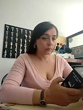 Snapshot of natalie_cowens chatting on January 30, 7:26 pm natalie cowens online show from January 30, 7:26 pm