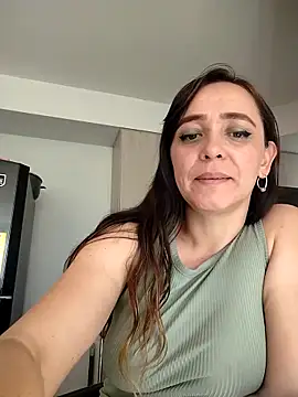 Snapshot of natalie_cowens chatting on February 15, 9:04 pm natalie cowens online show from February 15, 9:04 pm