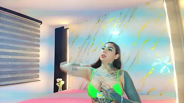 EmiliMontero online show from June 29, 1:01 am