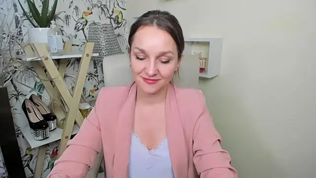 Snapshot of AliciaDesire chatting on January 21, 6:34 pm AliciaDesire online show from January 21, 6:34 pm