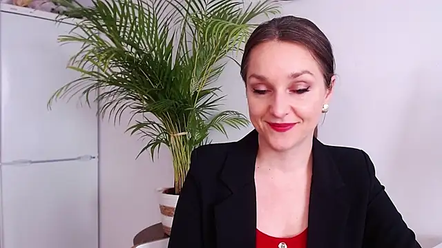 Snapshot of AliciaDesire chatting on March 5, 11:06 am AliciaDesire online show from March 5, 11:06 am