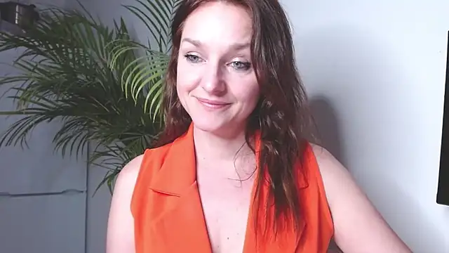 Snapshot of AliciaDesire chatting on March 10, 6:12 pm AliciaDesire online show from March 10, 6:12 pm