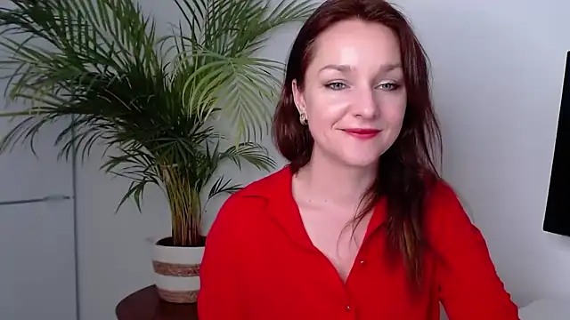 Snapshot of AliciaDesire chatting on March 11, 11:23 am AliciaDesire online show from March 11, 11:23 am