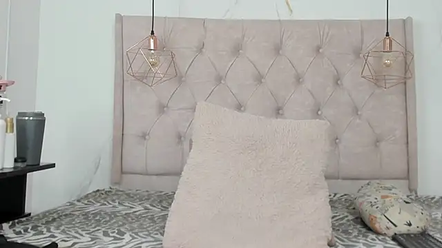 zamira 44 online show from September 26, 1:59 pm