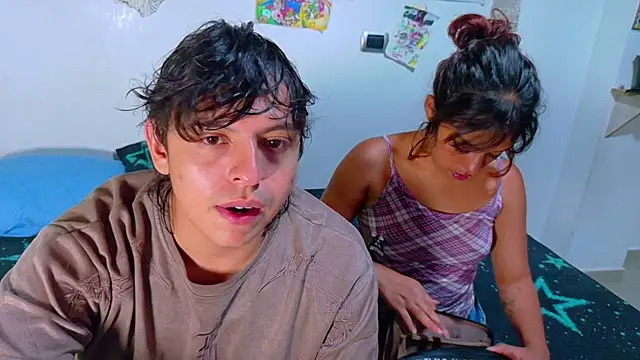 Snapshot of clydexxxbunny chatting on February 12, 4:23 am clydexxxbunny online show from February 12, 4:23 am