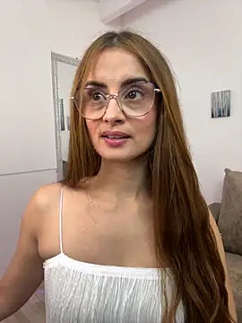 MiaaLoren online show from January 17, 5:16 pm