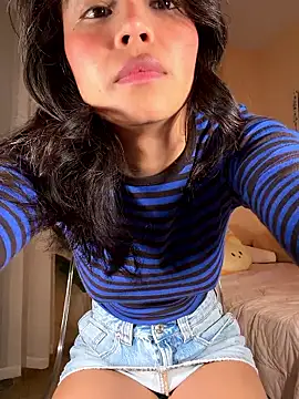 Adriennesexxx online show from February 17, 5:52 pm