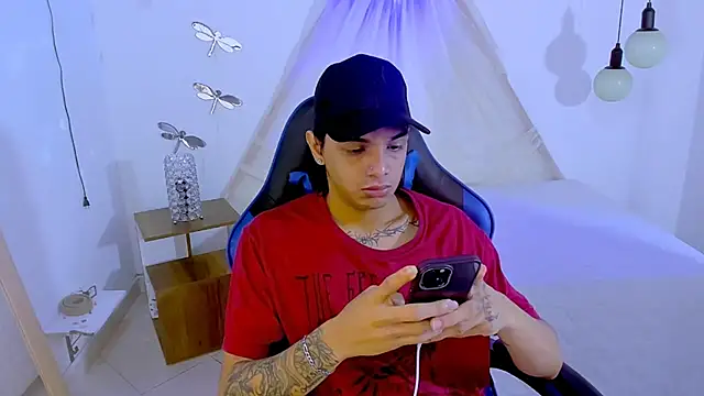 Brand habes online show from November 12, 1:55 pm