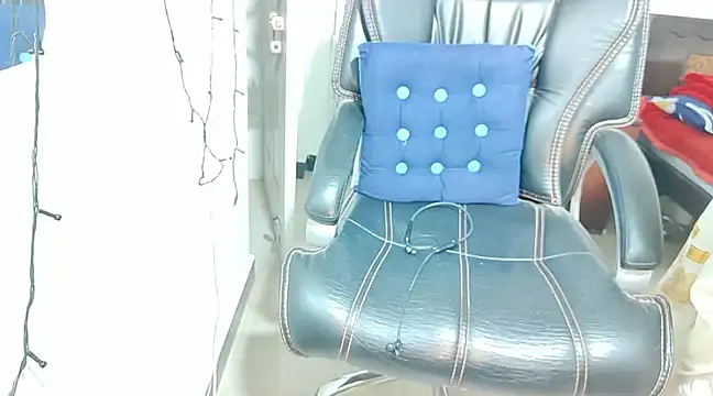 Snapshot of Anjali_cute-Pondati chatting on February 28, 12:09 pm Anjali cute-Pondati online show from February 28, 12:09 pm