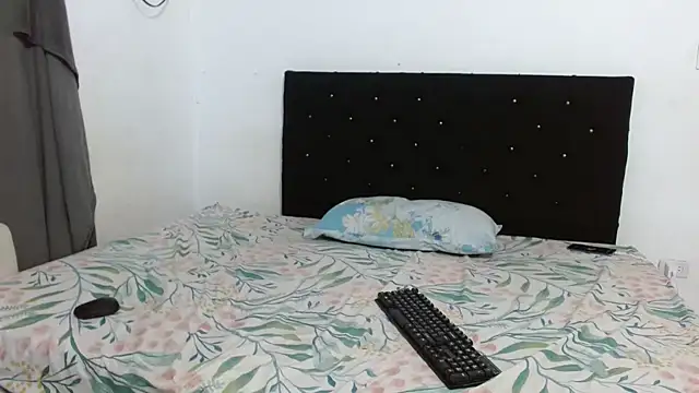 Lulu and smith online show from December 13, 8:25 pm