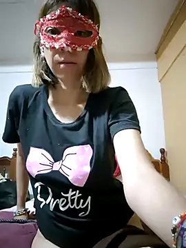 Snapshot of Lunababymylove chatting on December 26, 7:49 pm Lunababymylove online show from December 26, 7:49 pm